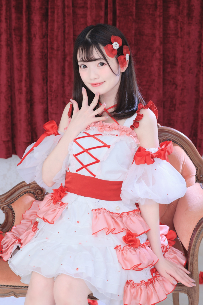 伊芸彩