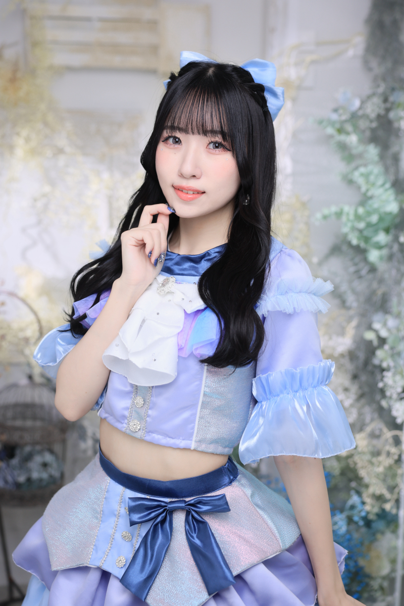 梓奈ふゆこ